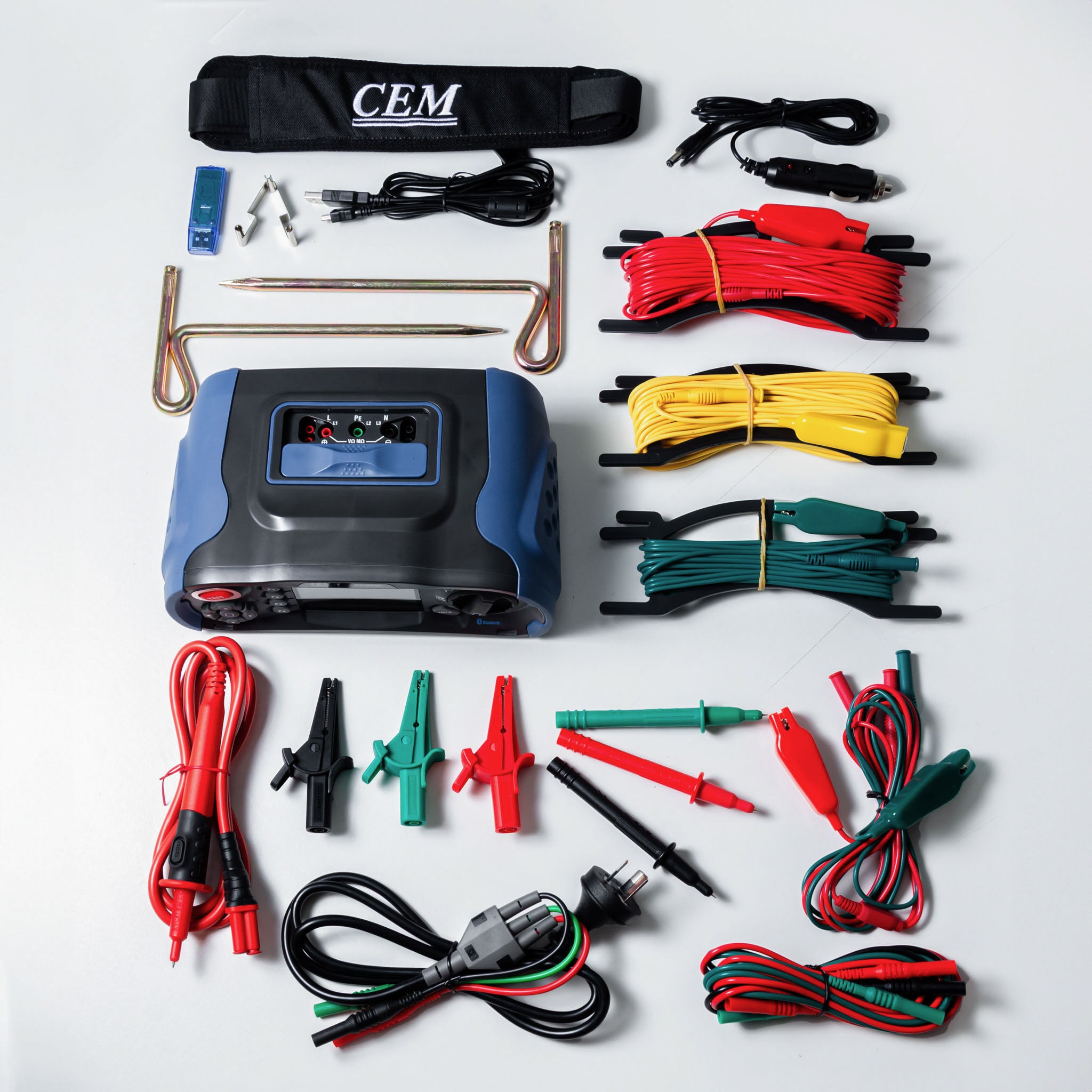 Multifuncion CEM DT-6650 + Pinza DT-3352